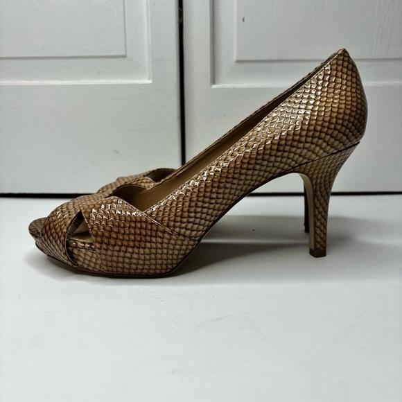 ARTURO CHIANG Alexis Snakeskin Leather Peep Toe Pumps Size 8.5 - Picture 1 of 11